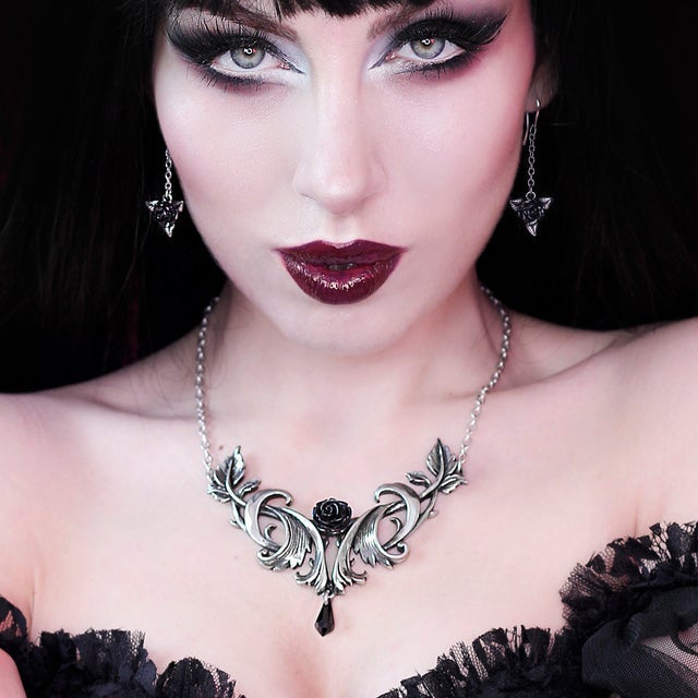 ALCHEMY GOTHIC: ジャルバニック/マグネット インデューサー Gothic Bat Pendant by Alchemy Gothic, England : Amazon.ca